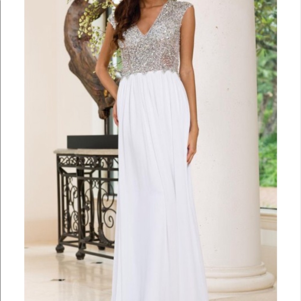 Sean Collection White Formal Gown